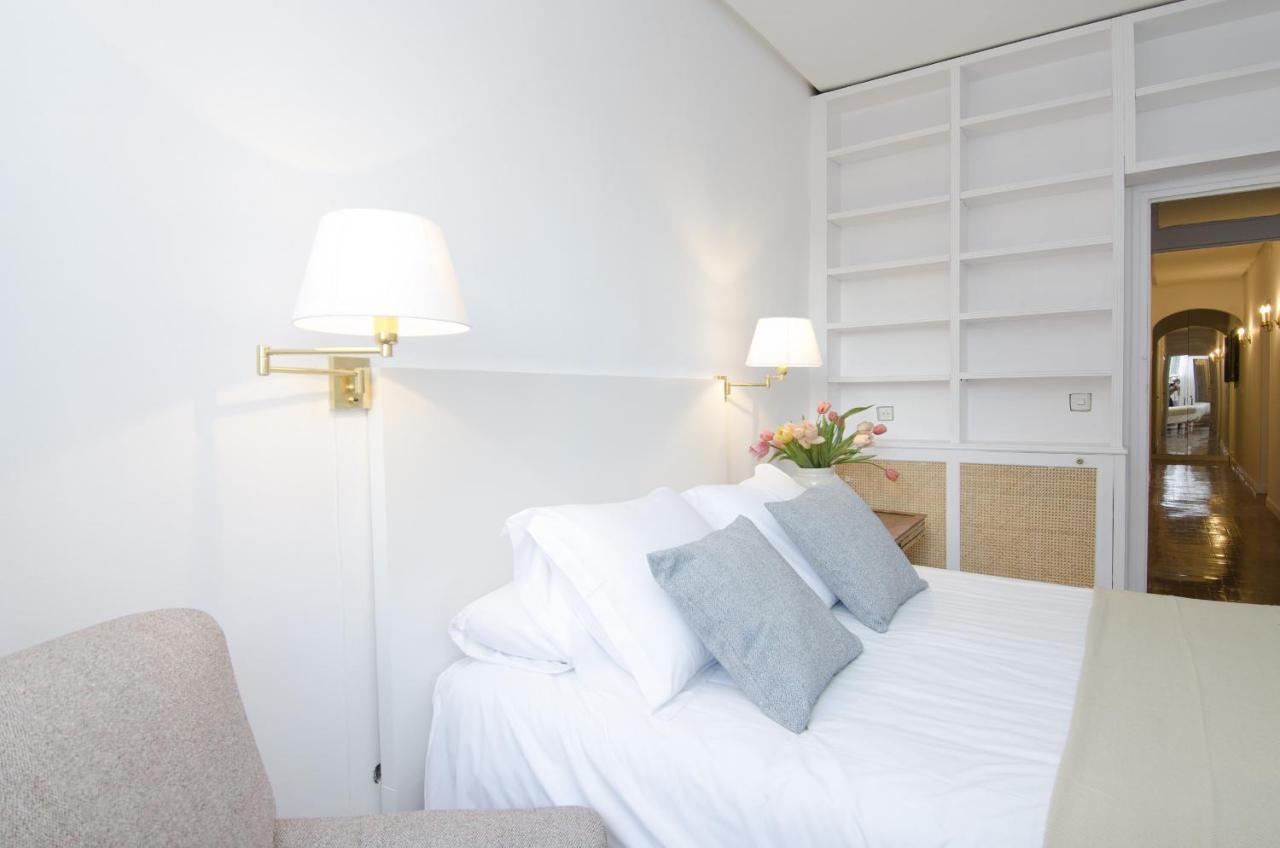 Apartamento Paseo Del Prado II En Мадрид Екстериор снимка