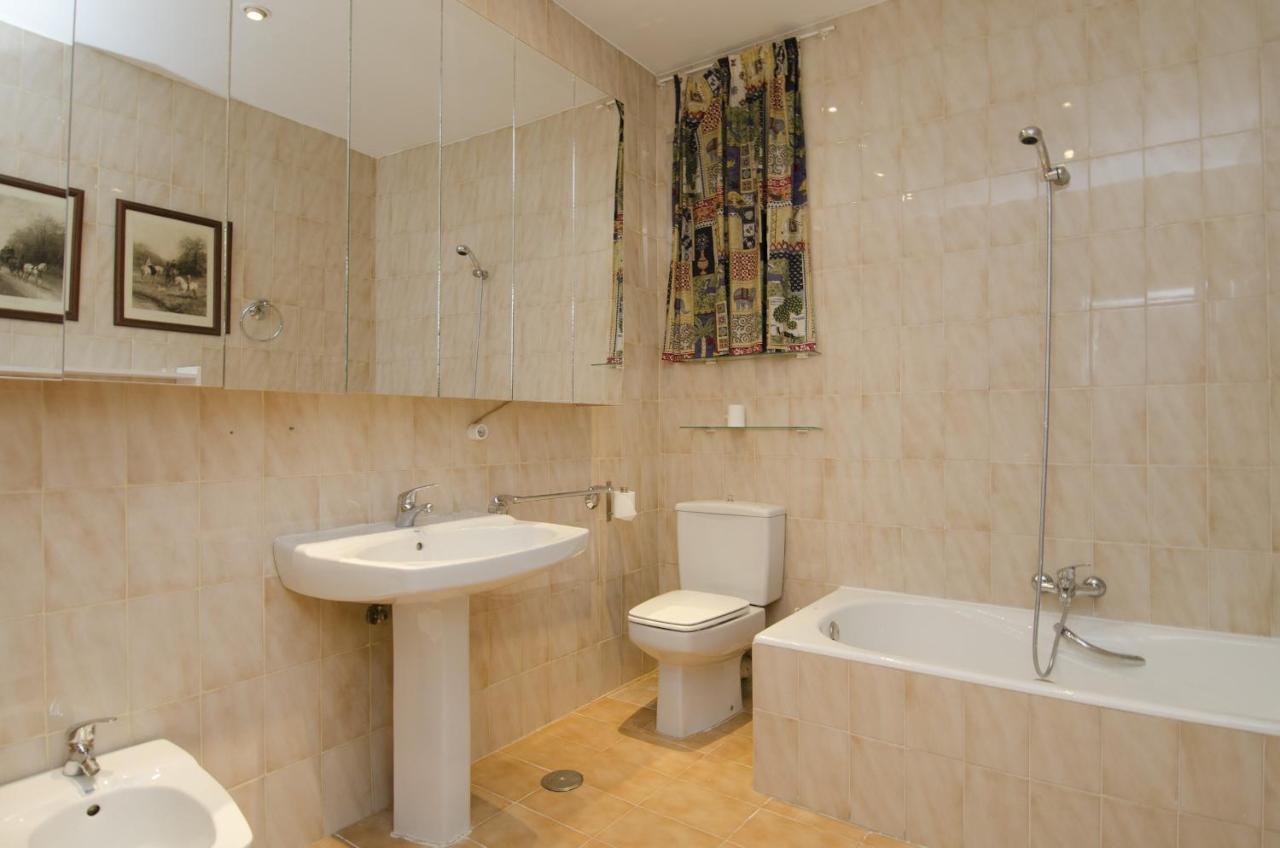 Apartamento Paseo Del Prado II En Мадрид Екстериор снимка