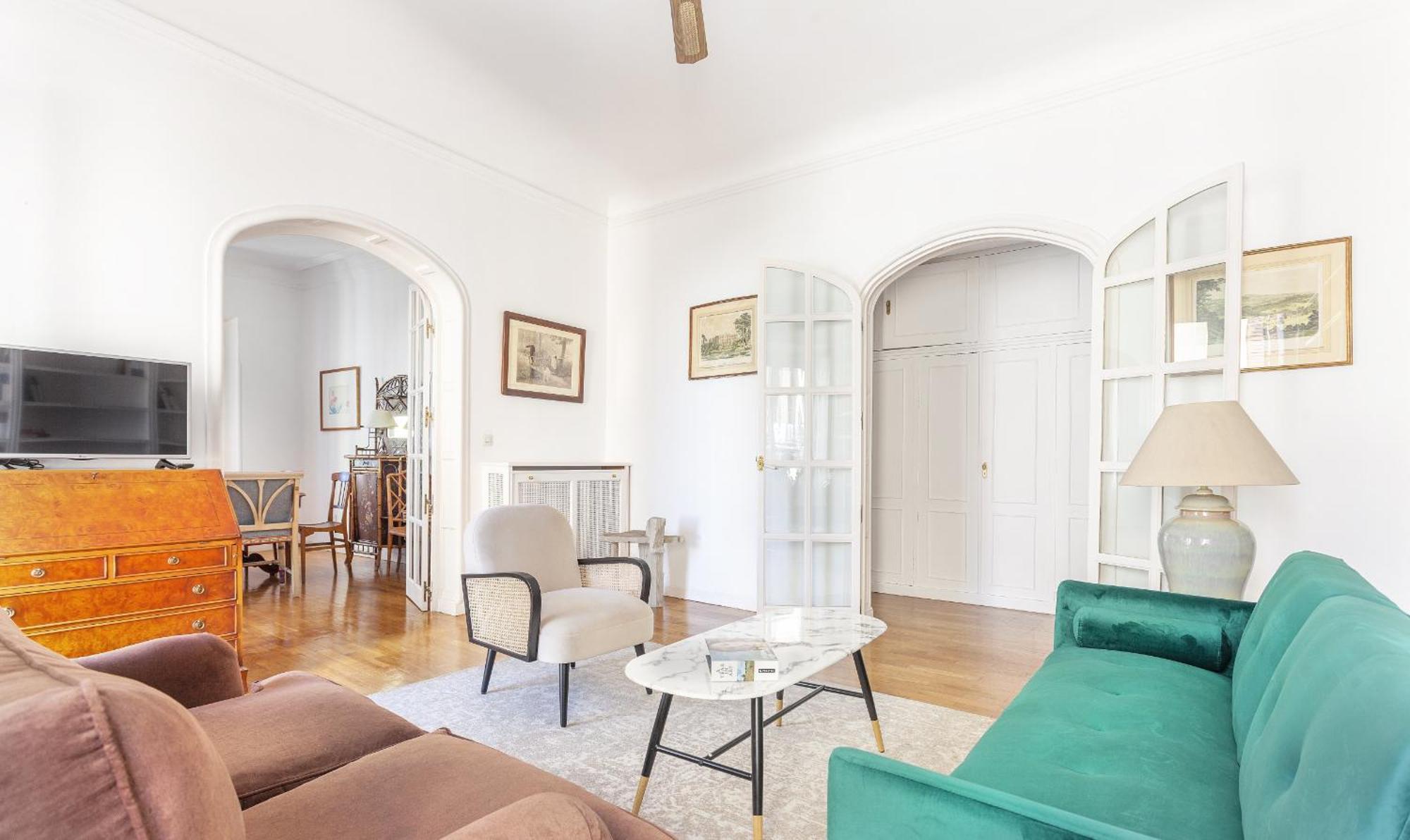 Apartamento Paseo Del Prado II En Мадрид Екстериор снимка