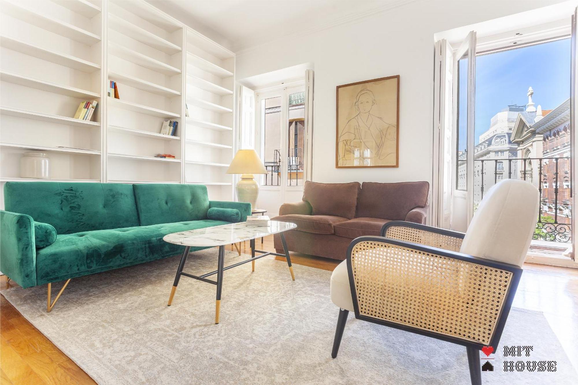 Apartamento Paseo Del Prado II En Мадрид Екстериор снимка